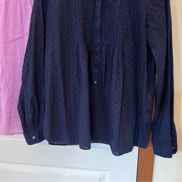 Ladies Large Set of 2 Like NEW Blouses: Loft Lavender + GAP Navy Dot - Picture 11 of 14